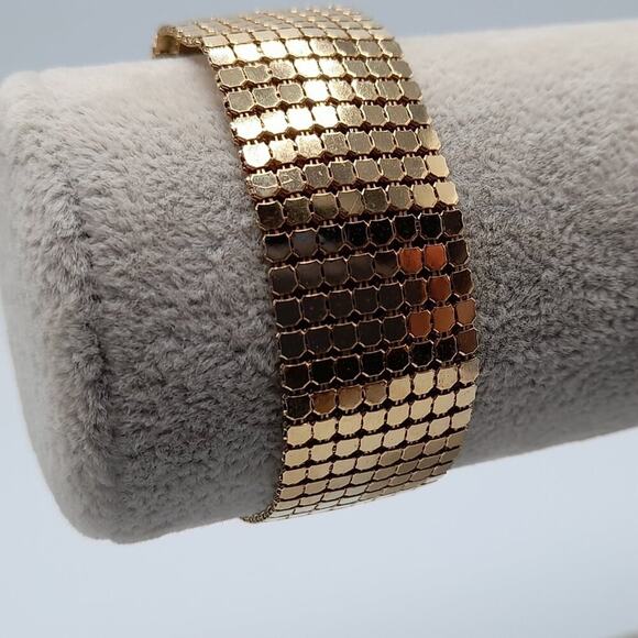 Vintage Gold Mesh Wide Classic Bracelet, Gold Tone, 6 3/4 Inches - Picture 10 of 11